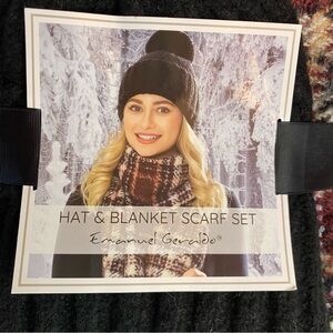 Emanuel Geraldo NWT black hat and blanket scarf  multicolored